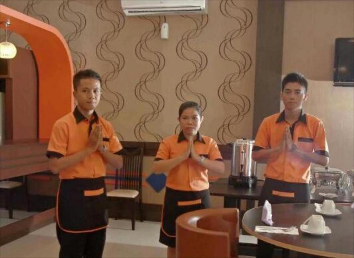 Happy Inn Hotel Puunggolaka Экстерьер фото